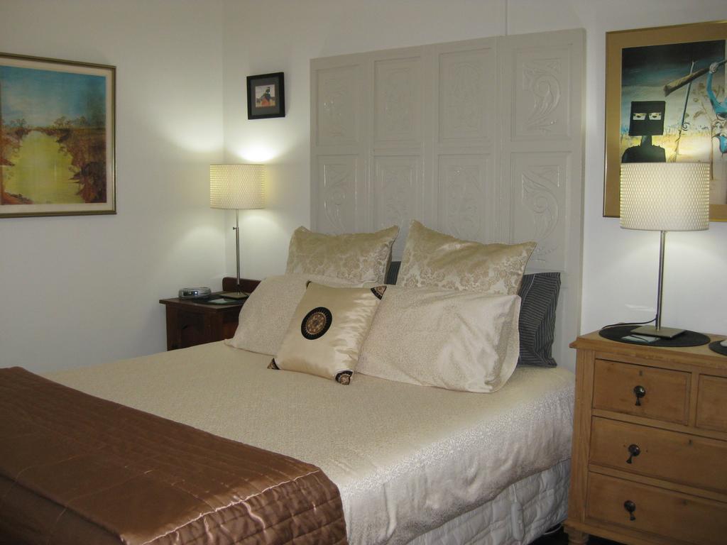 Three Chimneys Bed And Breakfast Boutique Guest House Albany Kamer foto